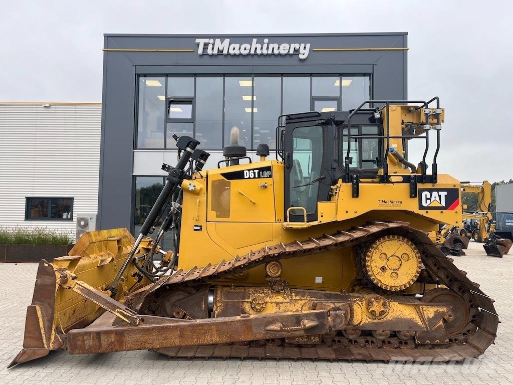 CAT D 6 T LGP Buldožeri gusjeničari