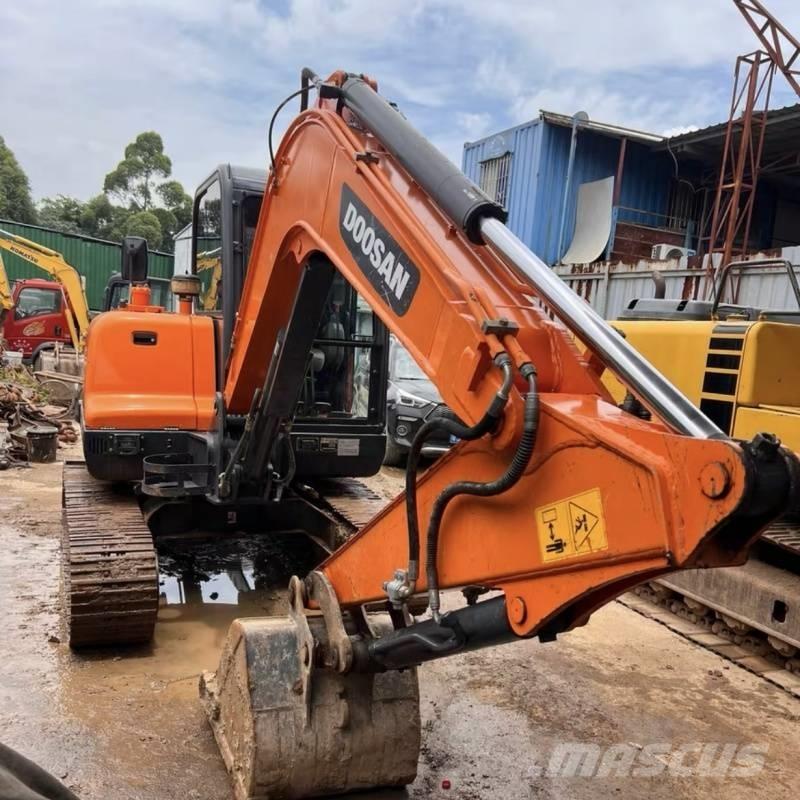 Doosan 60-9c Bageri gusjeničari