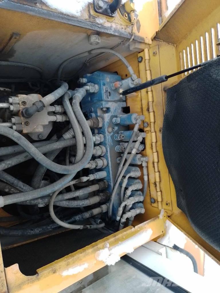 Liebherr A 308 Bageri na kotačima