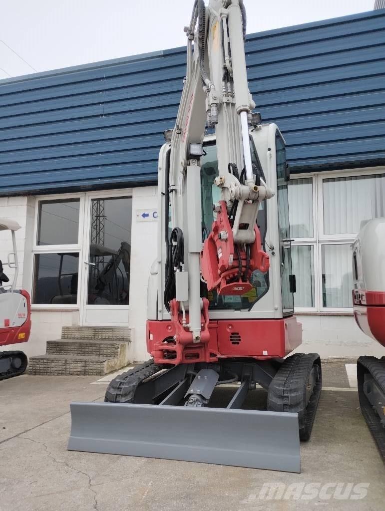 Takeuchi TB 325 R Mini bageri <7t