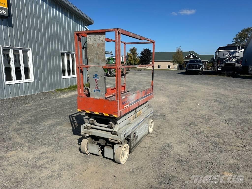 SkyJack SJ III 3015 Škaraste platforme