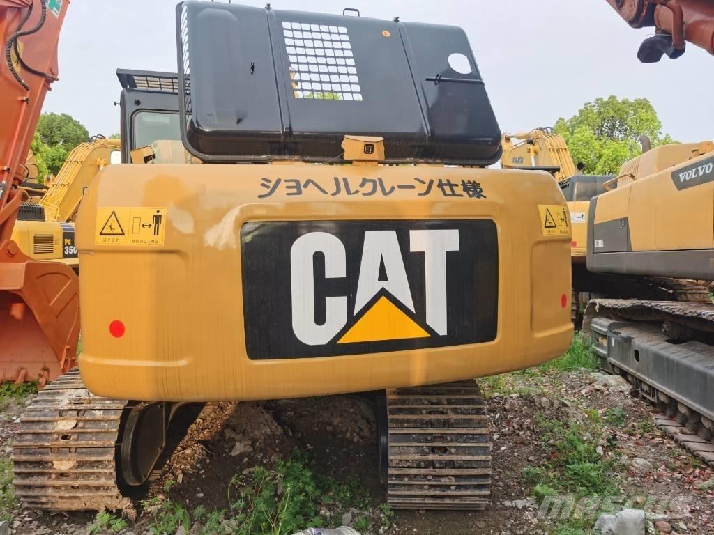 CAT 320 D2 Bageri gusjeničari