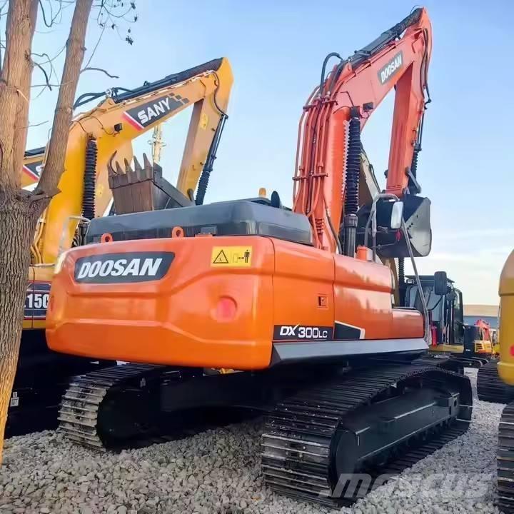 Doosan DX 300 LC Bageri gusjeničari