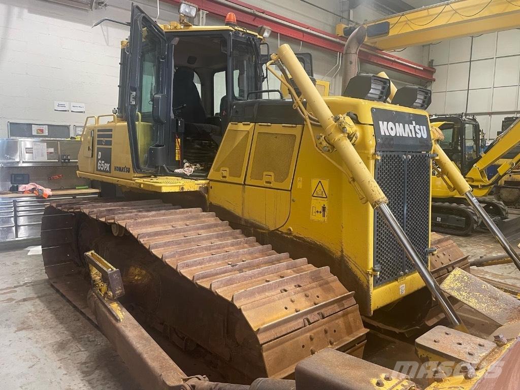 Komatsu D 65 PX-18 Buldožeri gusjeničari