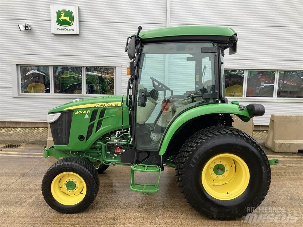 John Deere 4066R Kompaktni (mali) traktori