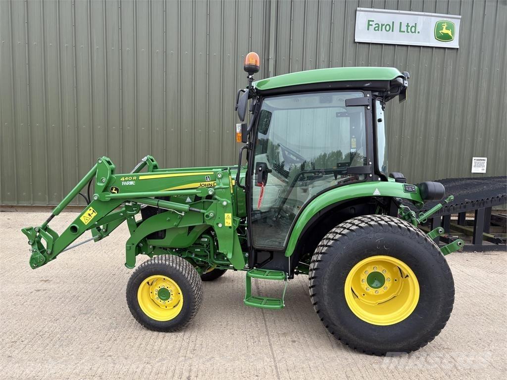 John Deere 4066R Kompaktni (mali) traktori