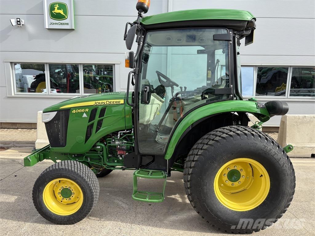 John Deere 4066R Kompaktni (mali) traktori
