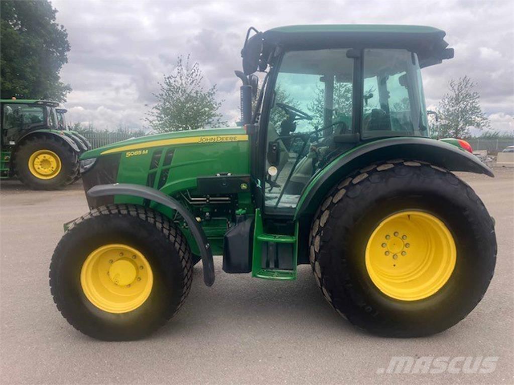 John Deere 5085M Traktori