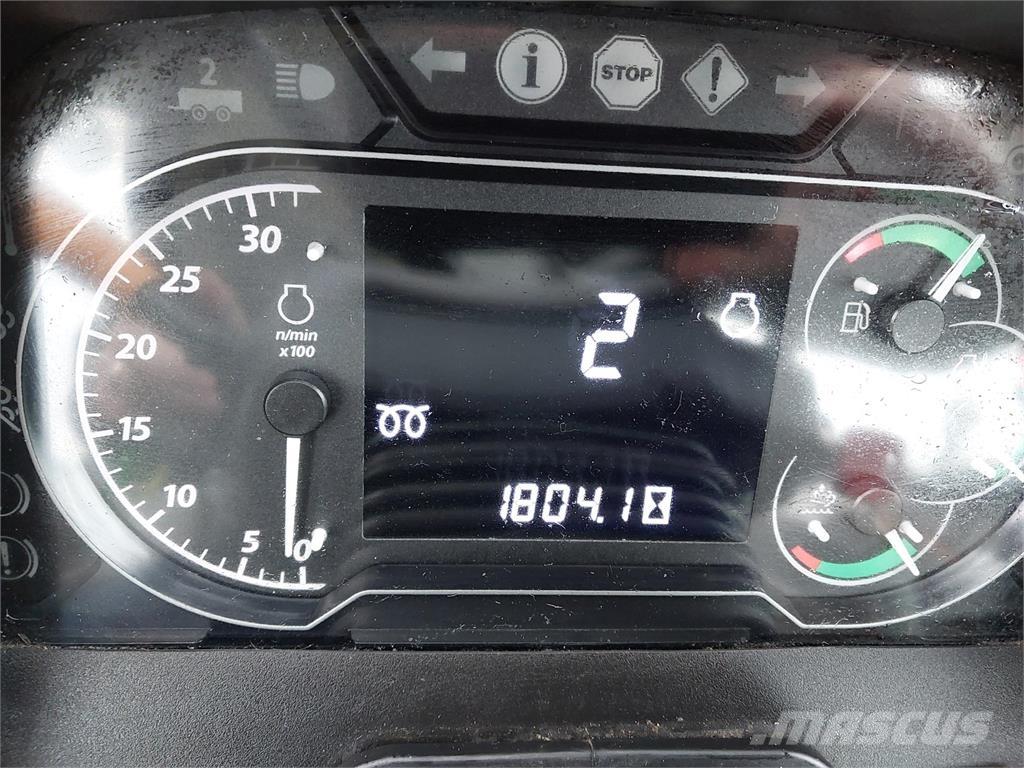 John Deere 5100M Traktori