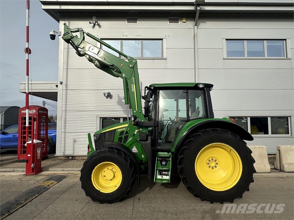 John Deere 6120M Traktori