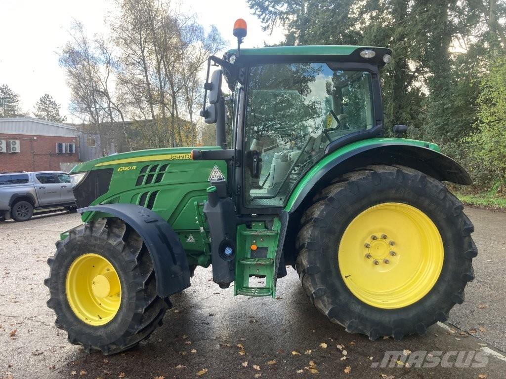 John Deere 6130R Traktori