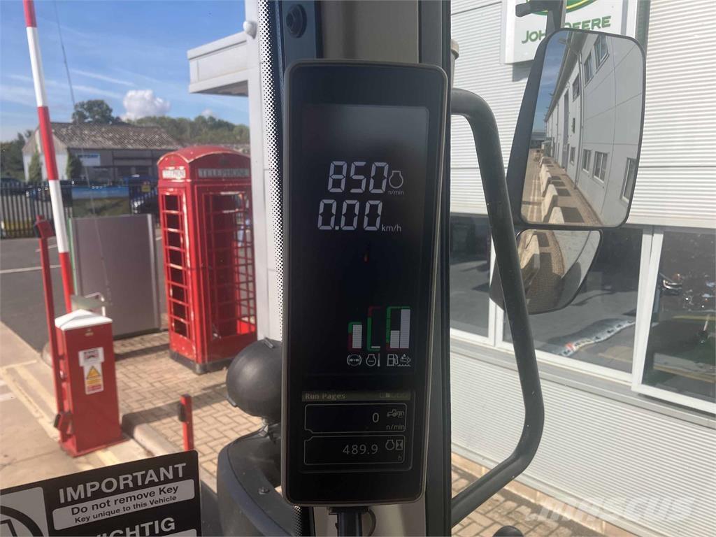 John Deere 6145M Traktori