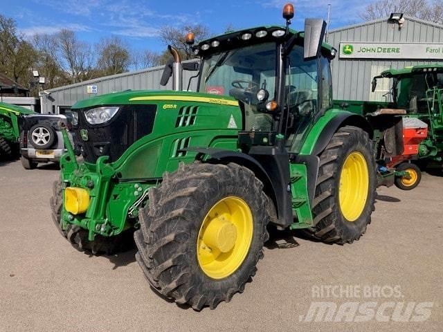 John Deere 6155R Traktori
