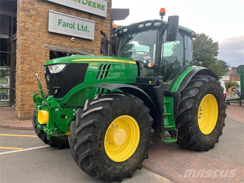John Deere 6215R Traktori