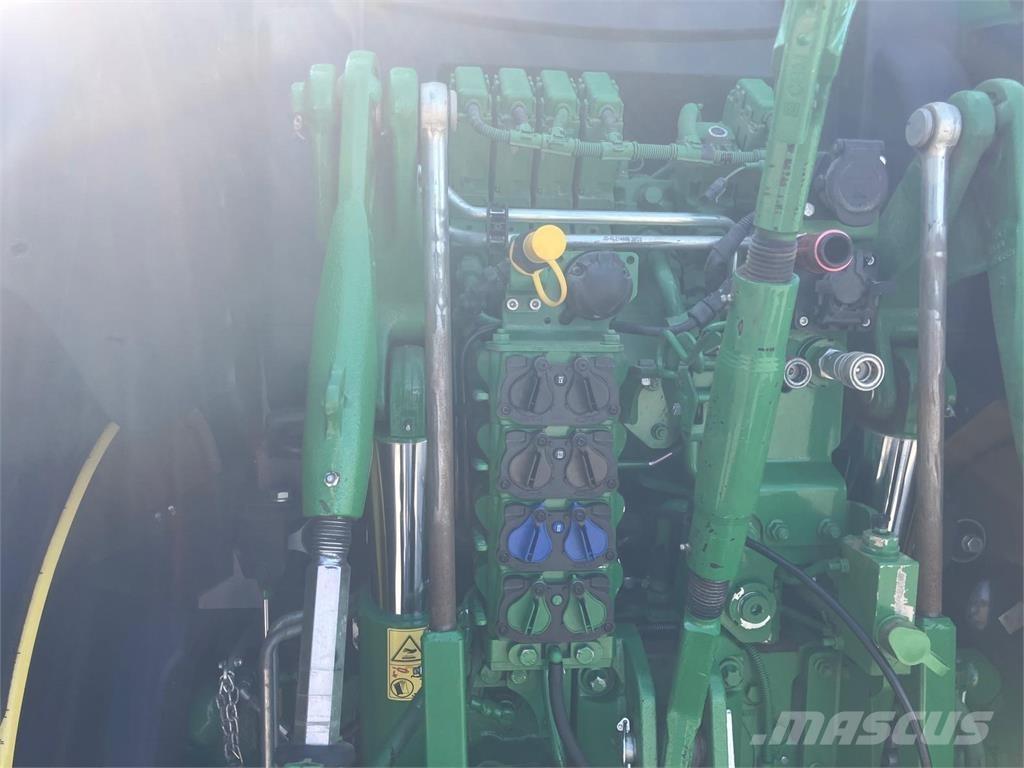 John Deere 6R 155 Traktori