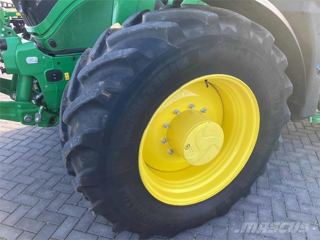 John Deere 6R 155 Traktori