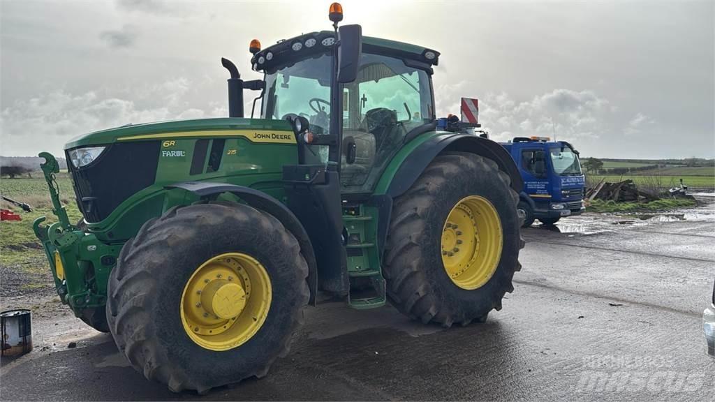 John Deere 6R 215 Traktori