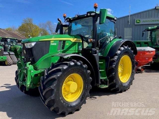 John Deere 6R 215 Traktori