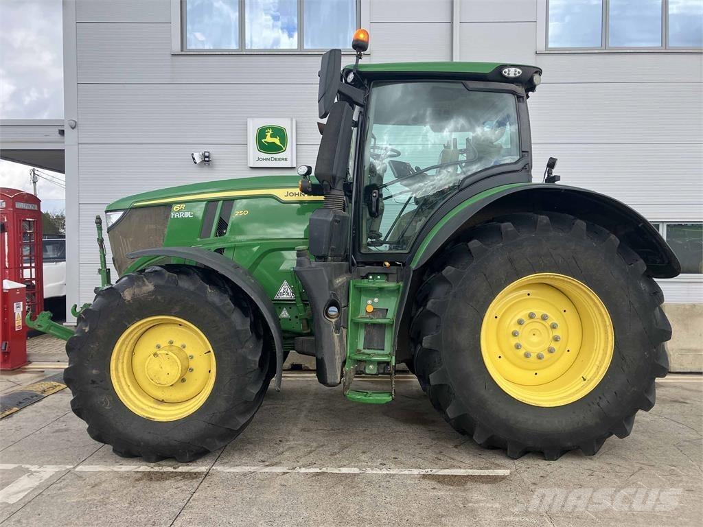 John Deere 6R 250 Traktori