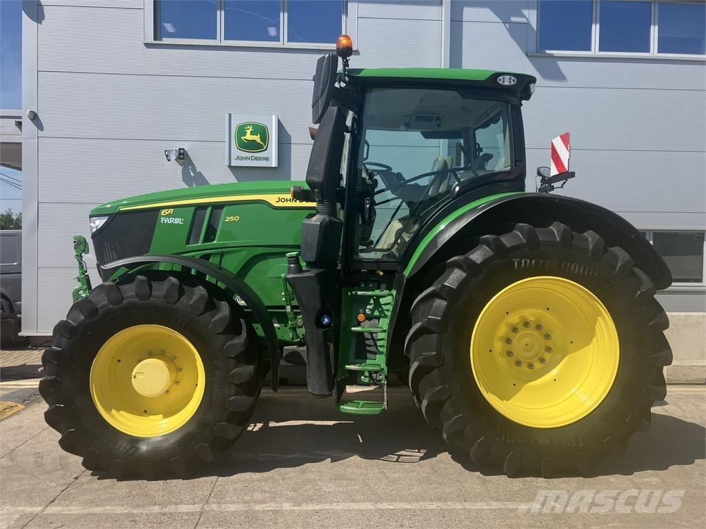 John Deere 6R 250 Traktori