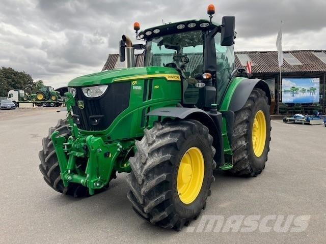 John Deere 6R 250 Traktori