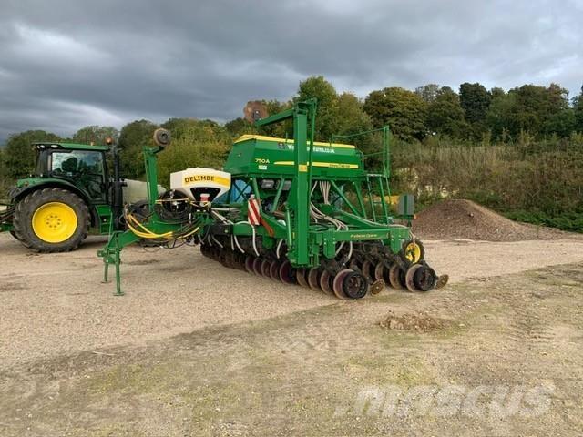 John Deere 750A Sijačice