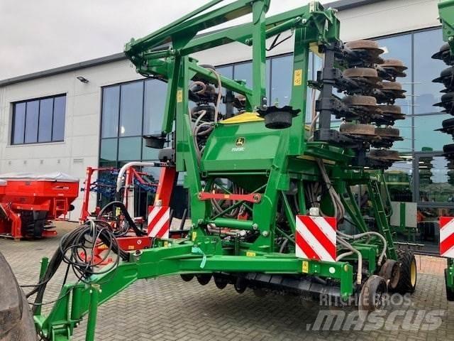 John Deere 750A Sijačice
