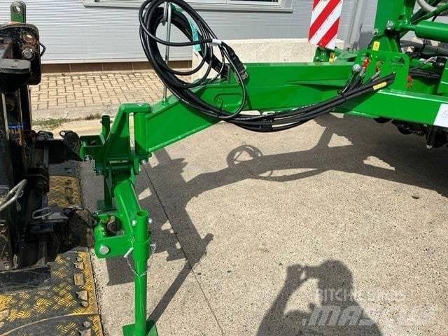 John Deere 750A Sijačice