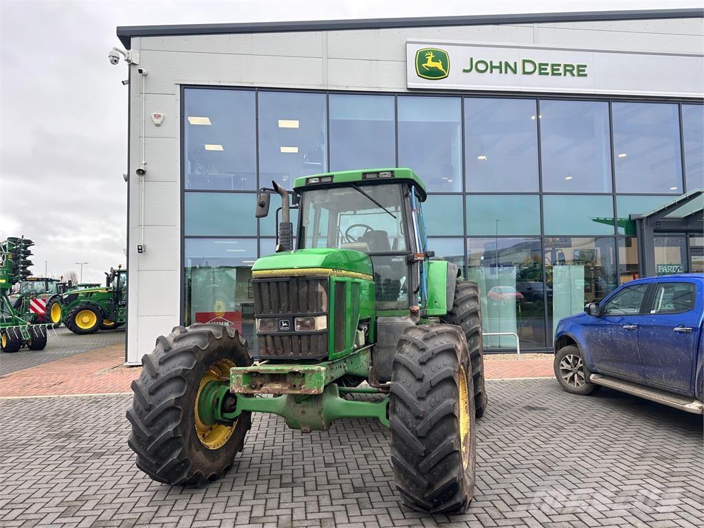 John Deere 7700 Traktori
