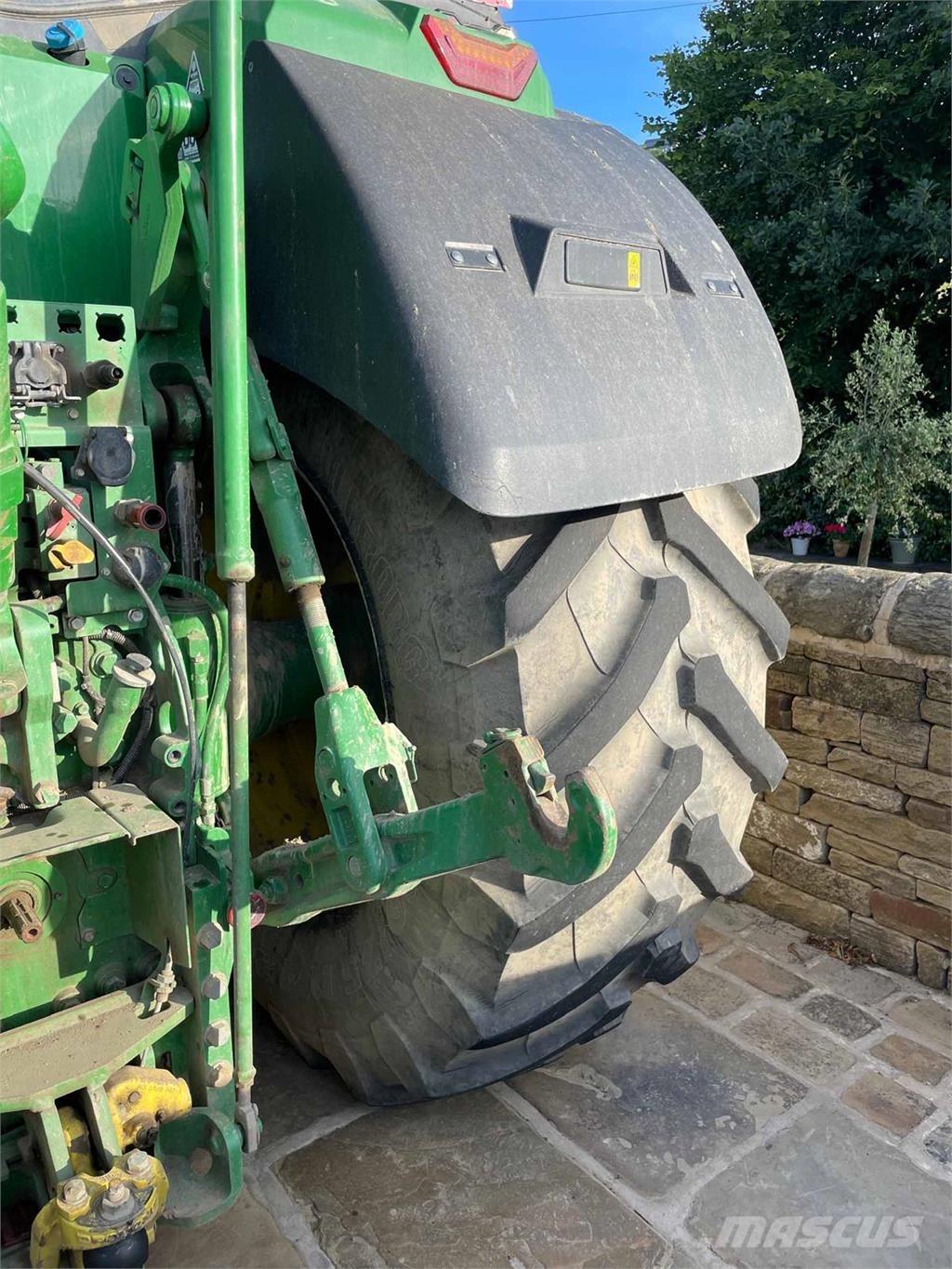 John Deere 7R 330 Traktori