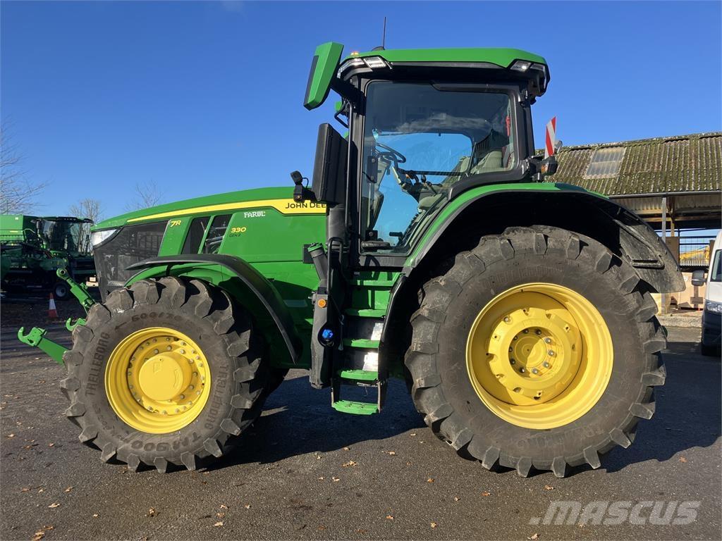 John Deere 7R 330 Traktori