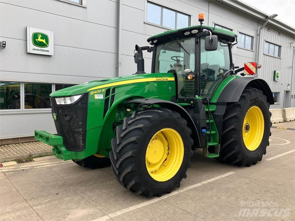John Deere 8400R Traktori