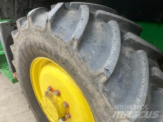 John Deere 8500i Strojevi za krmu na vlastiti pogon