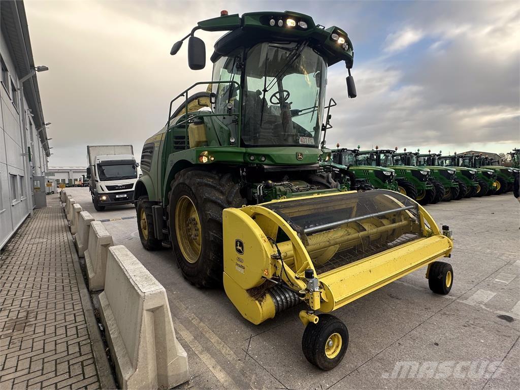 John Deere 8600i Strojevi za krmu na vlastiti pogon