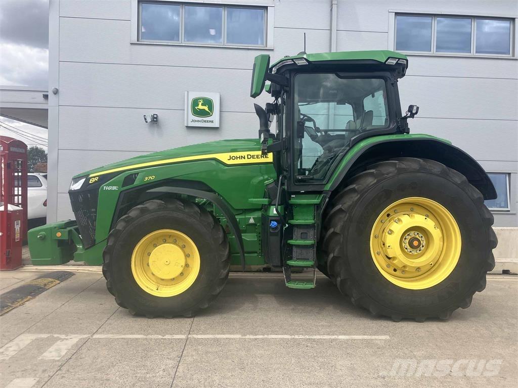 John Deere 8R 370 Traktori