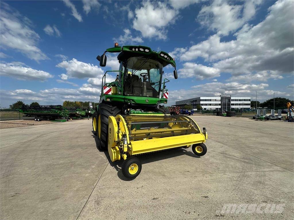 John Deere 9700i Strojevi za krmu na vlastiti pogon