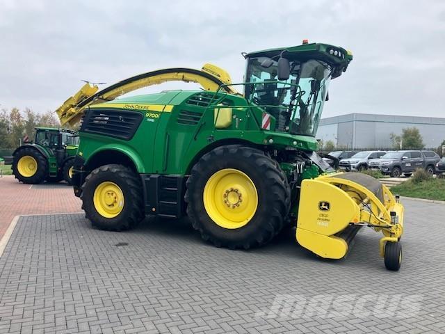 John Deere 9700i Strojevi za krmu na vlastiti pogon