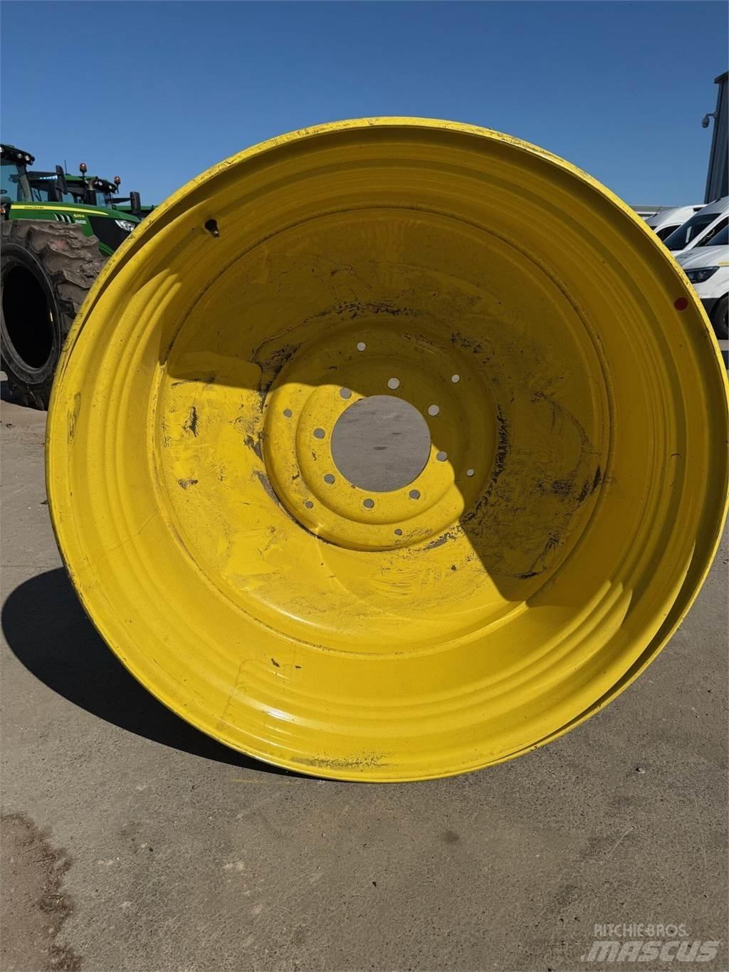 John Deere Example Gume, kotači i naplatci