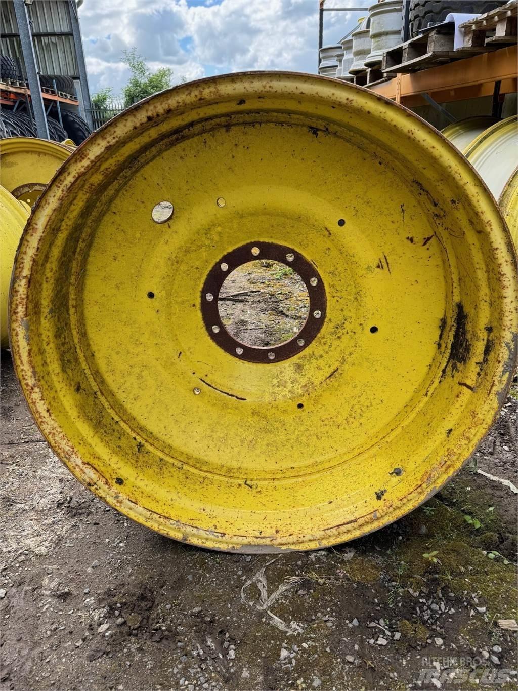 John Deere Example Gume, kotači i naplatci