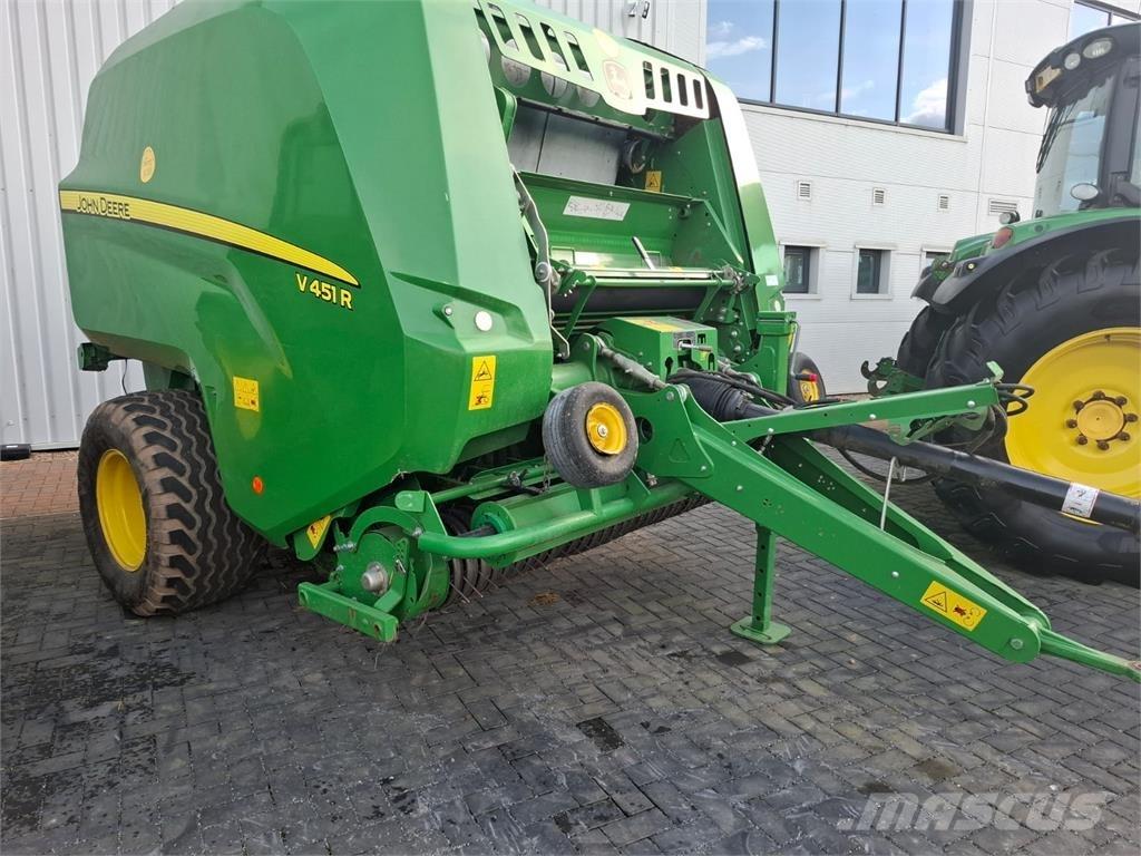 John Deere V451R Balirke za kockaste bale