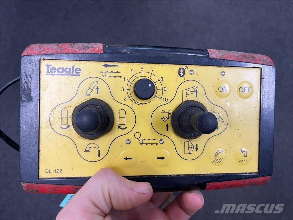 TEAGLE 8100 Rasipači gnojiva