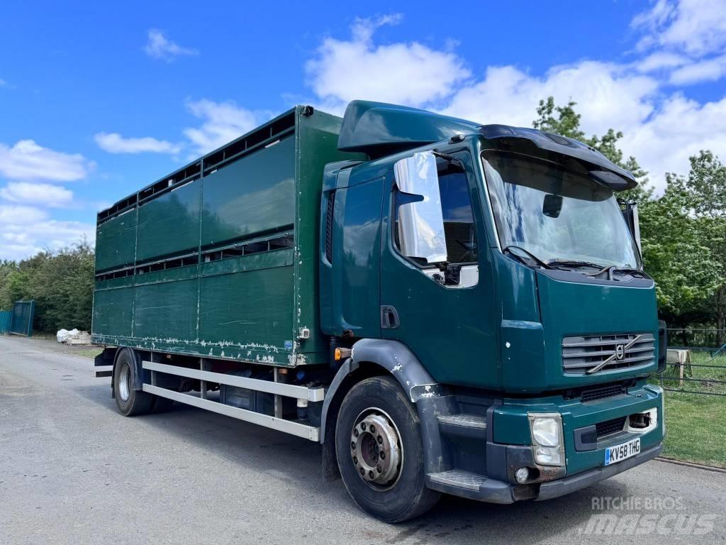 Volvo FL 240 Kamioni za transport stoke
