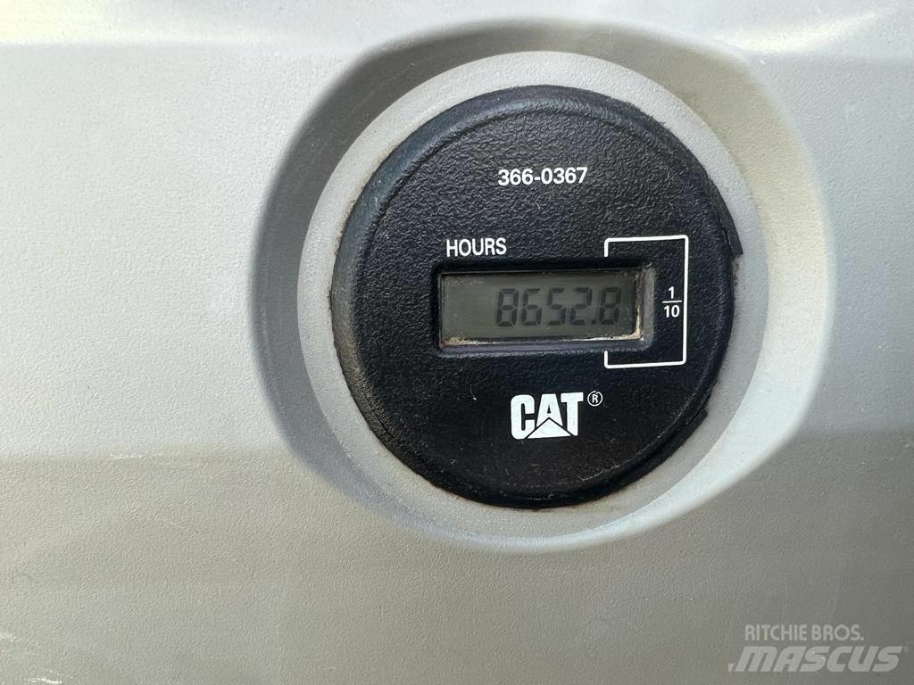 CAT 323 EL Bageri gusjeničari