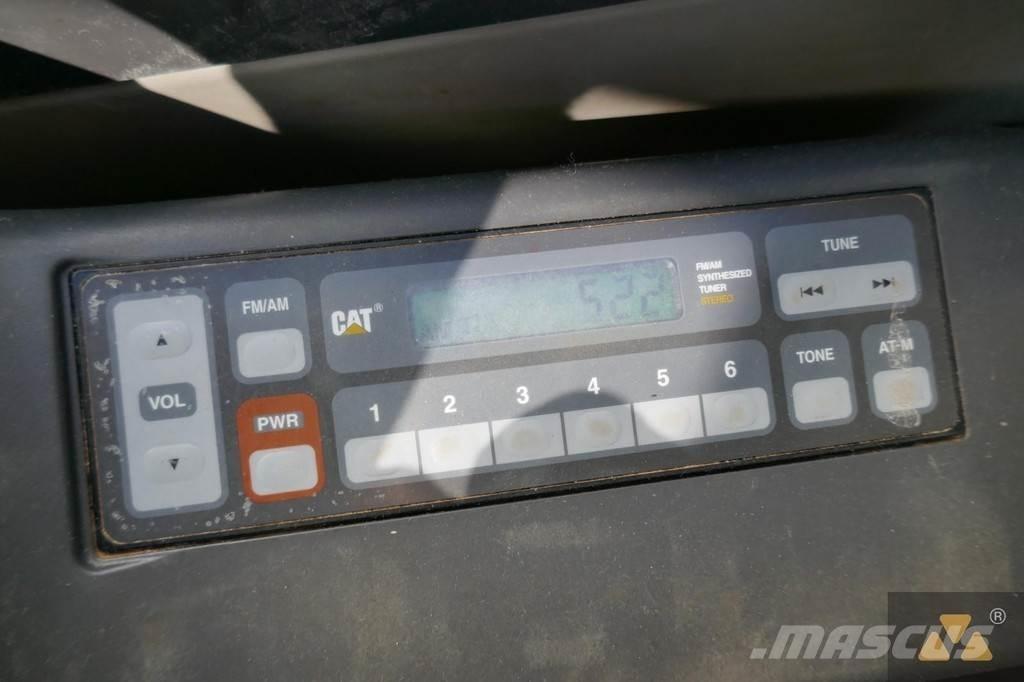 Morooka MST2300VD Demperi na gusjenice