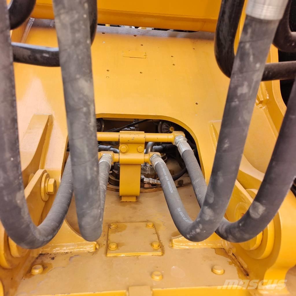 CAT 324 D 2 L Bageri gusjeničari