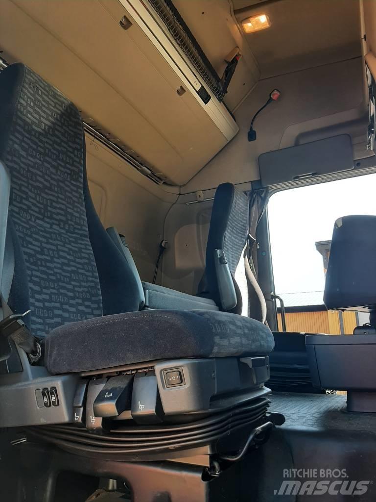 Scania R 560 Kamioni za drva