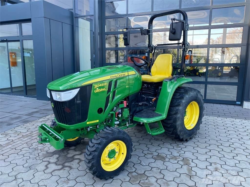 John Deere 3046R Traktori