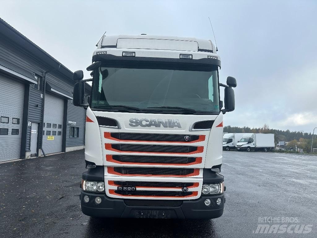 Scania R520 8x2/4 Demontažnii kamioni za podizanje kabela