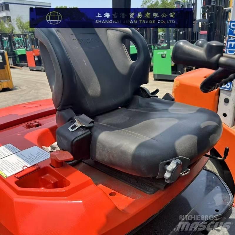 Toyota 15 Električni viličari