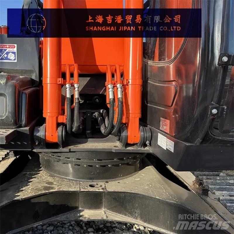 Hitachi ZX 200 Bageri gusjeničari